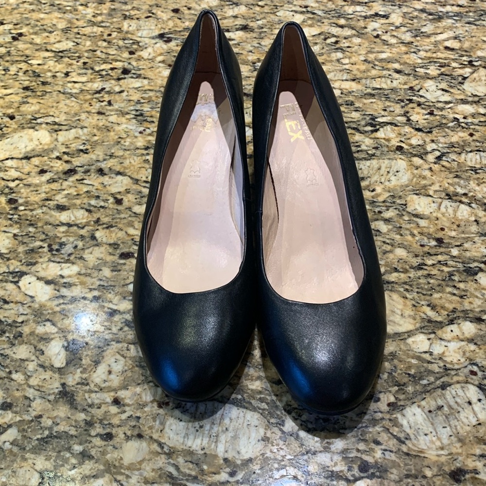 Le Château Flex heels
